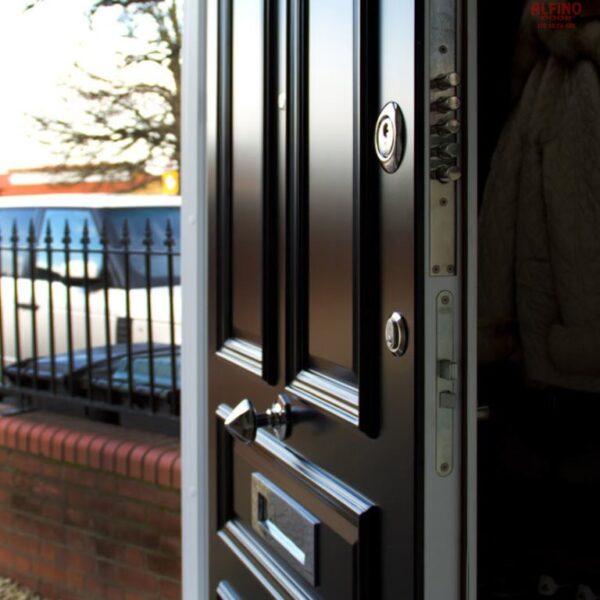 mporoume-agorasoume-megisth-asfaleia-thorakismenh-porta-ligotera-xrimata